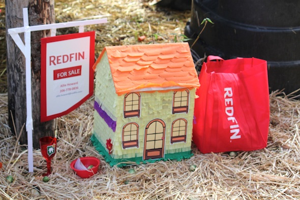web_Redfin_sign_party_greenhouse_pinata_house_dg_IMG_5538