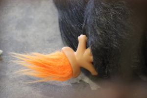 foxie holding troll